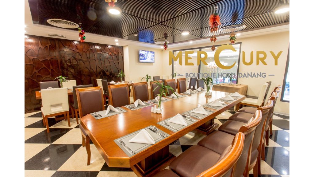 restaurant2